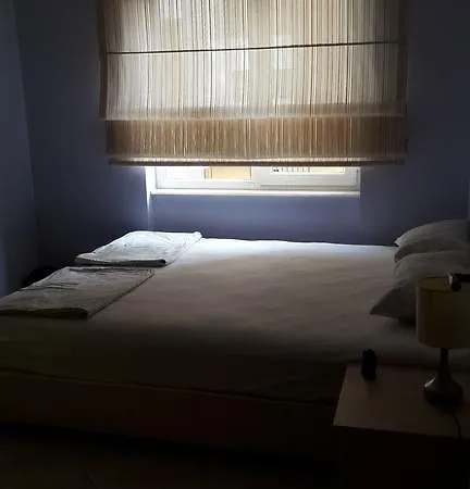 Apartamento In *